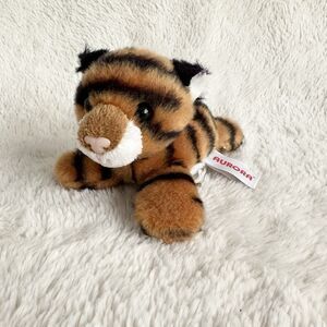 Aurora Tiger Shoulder Buddy Magnet Plush Toy Stuffed Animal